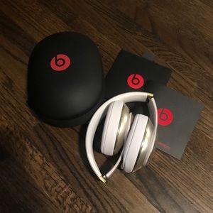 Brand new Beats wireless rose gold